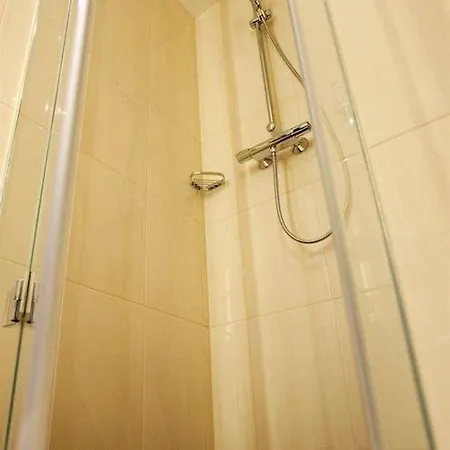Intercityhotel Отель 4*