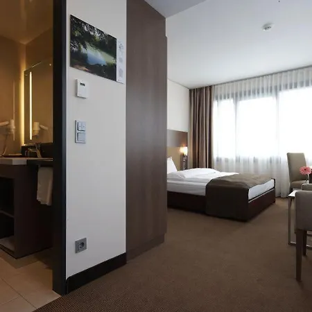 إنترسيتي 4*