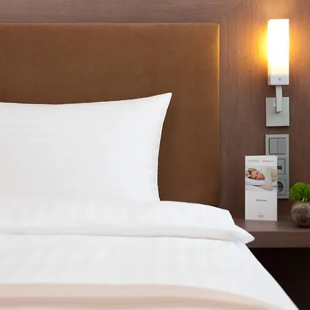 Intercityhotel Отель 4*
