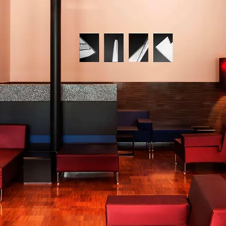 Intercityhotel 4*