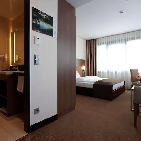 فندق إنترسيتي 4*
